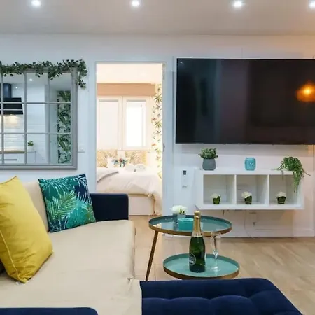 Bonito A Pocos Minutos Del Centro Clav- Apartment Malaga